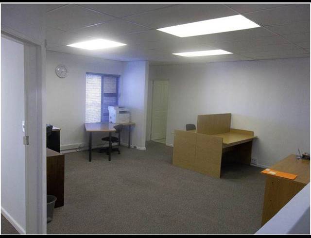 125M² OFFICE TO LET IN KILLARNEY GARDENS